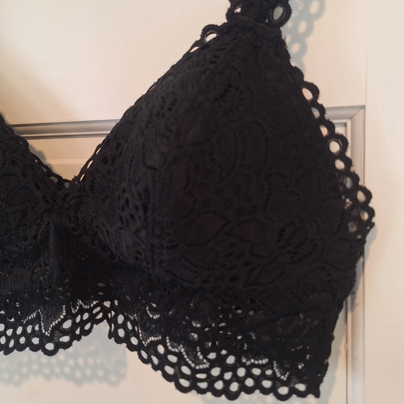 Aerie black lace bralette - Picture 2 of 6